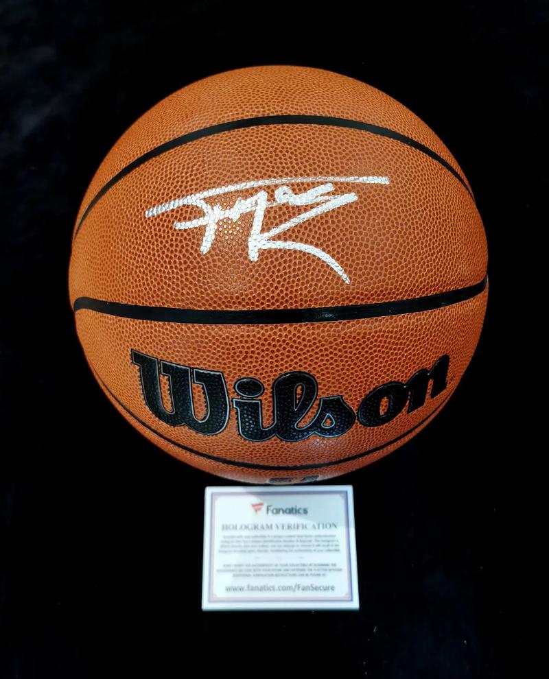 国米vs威尼斯：小图拉姆搭档皮奥；迪乌夫、苏契奇首发（国际米兰迎战威尼斯：小图拉姆联手皮奥，迪乌夫和苏契奇首发）