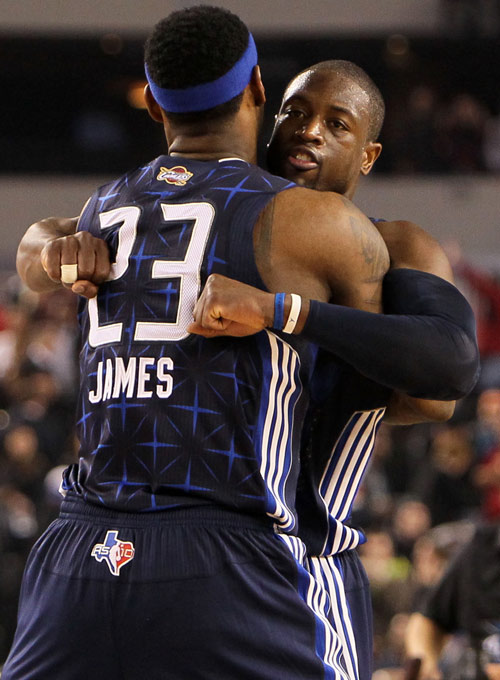 广东宏远56-30合肥男篮 广东志在晋级八强（广东宏远56比30大胜合肥男篮，剑指八强）