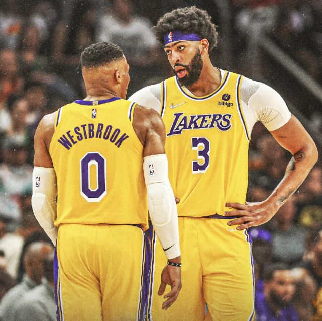 NBA球队换帅对赛季影响分析（NBA换帅对赛季表现的影响解析）