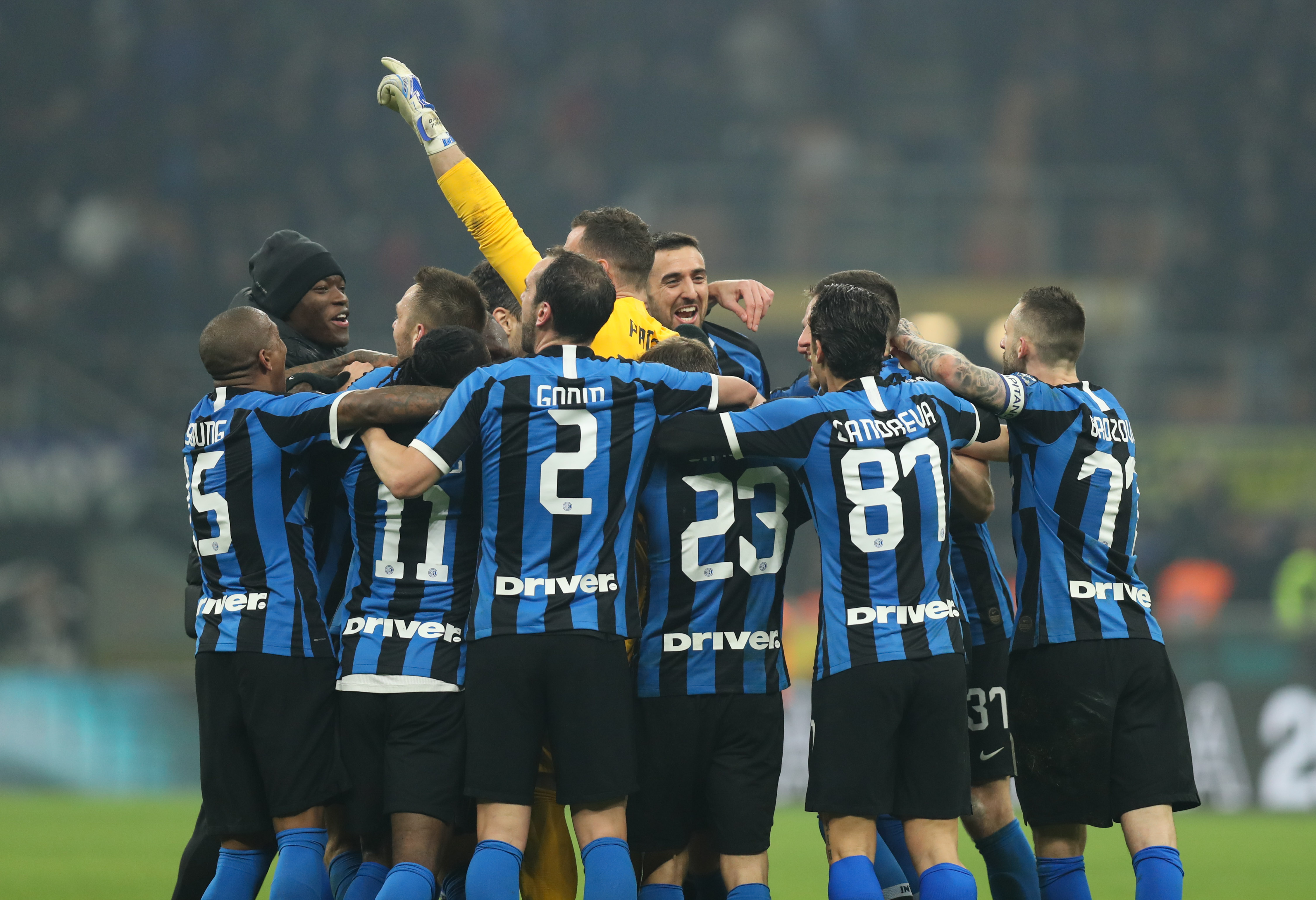 图片报：巴萨希望签下一名左边锋，正关注莱比锡的迪奥曼德（《图片报》：巴萨计划补强左边锋，已将目光投向莱比锡的迪奥曼德）