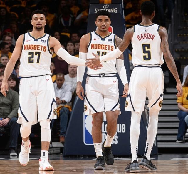 AC米兰1-0登顶意甲！38岁名将却抢走风头，带队12场不败紧追榜首（AC米兰1-0登顶意甲，豪取12场不败！38岁名将抢尽风头）