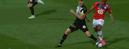 2025赛季日职联大结局：鹿岛时隔9年再夺冠，柏太阳神亚军