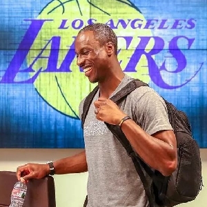 米体：路易斯-恩里克表现欠佳，没把握住这次宝贵的首发机会（米体：路易斯-恩里克发挥不佳，错失宝贵首发良机）